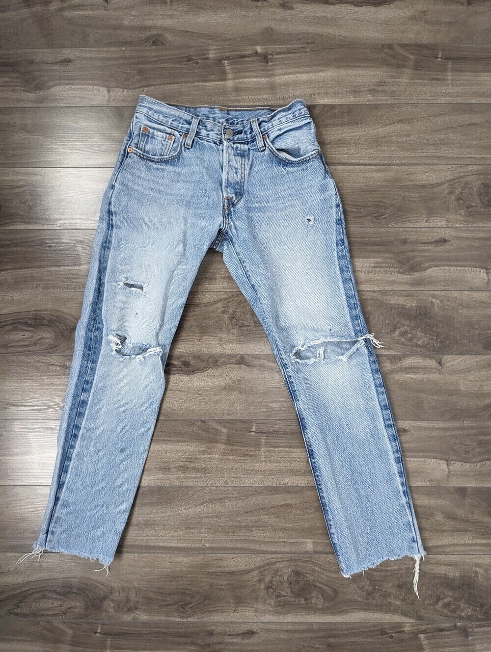 Levi's Women's Jeans 501 Crop size 26 Light Wash 100% cotton
